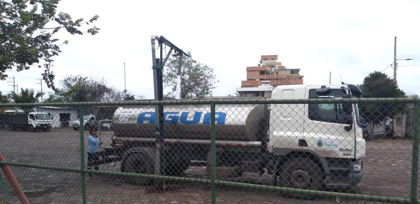 Water tanker in Puerto Ayora, Santa Cruz